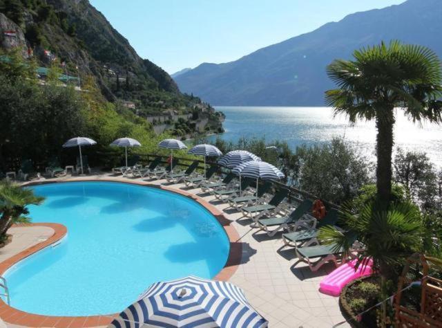 Hotel Augusta Garni Limone sul Garda Eksteriør billede