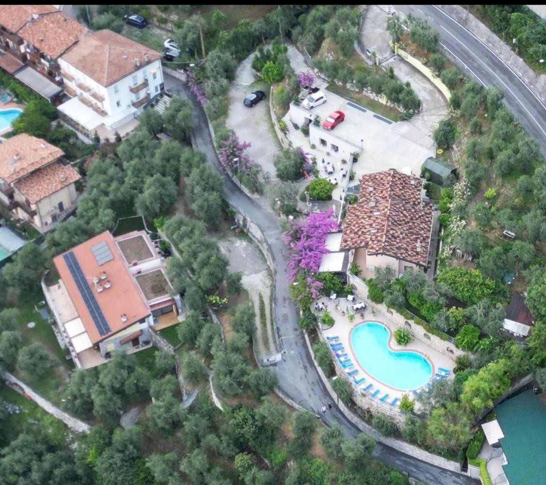 Hotel Augusta Garni Limone sul Garda Eksteriør billede