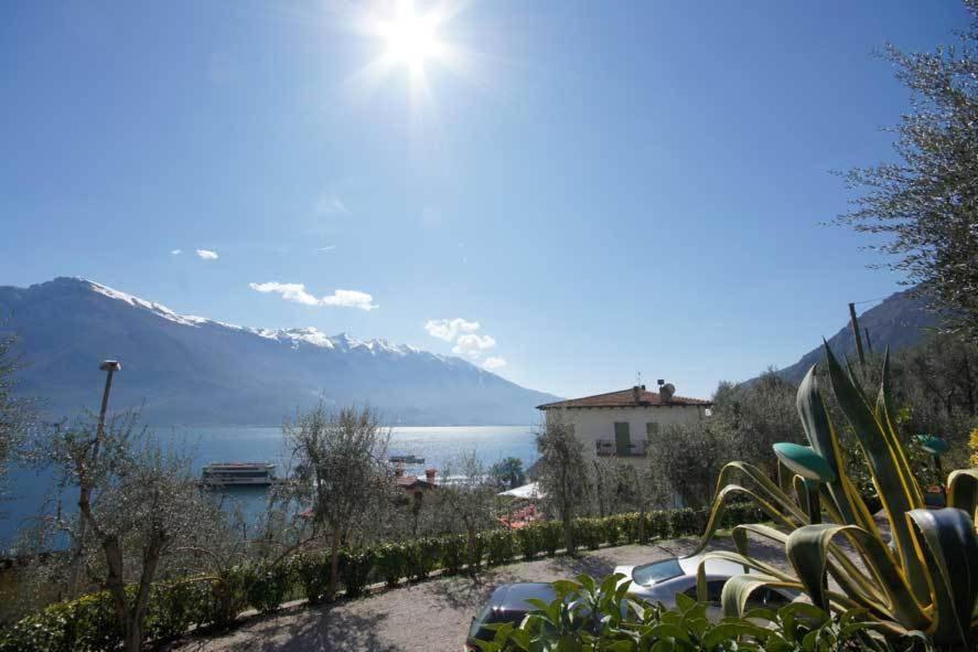 Hotel Augusta Garni Limone sul Garda Eksteriør billede