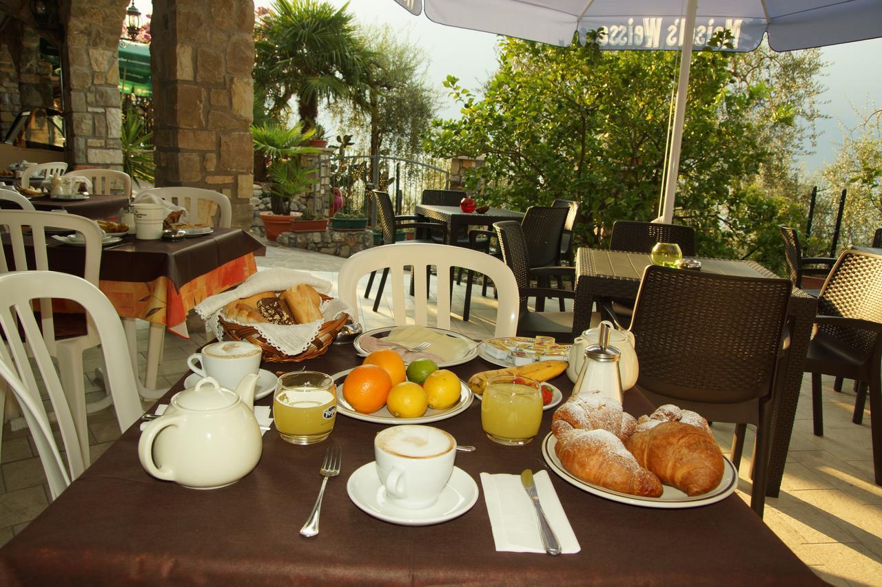 Hotel Augusta Garni Limone sul Garda Eksteriør billede