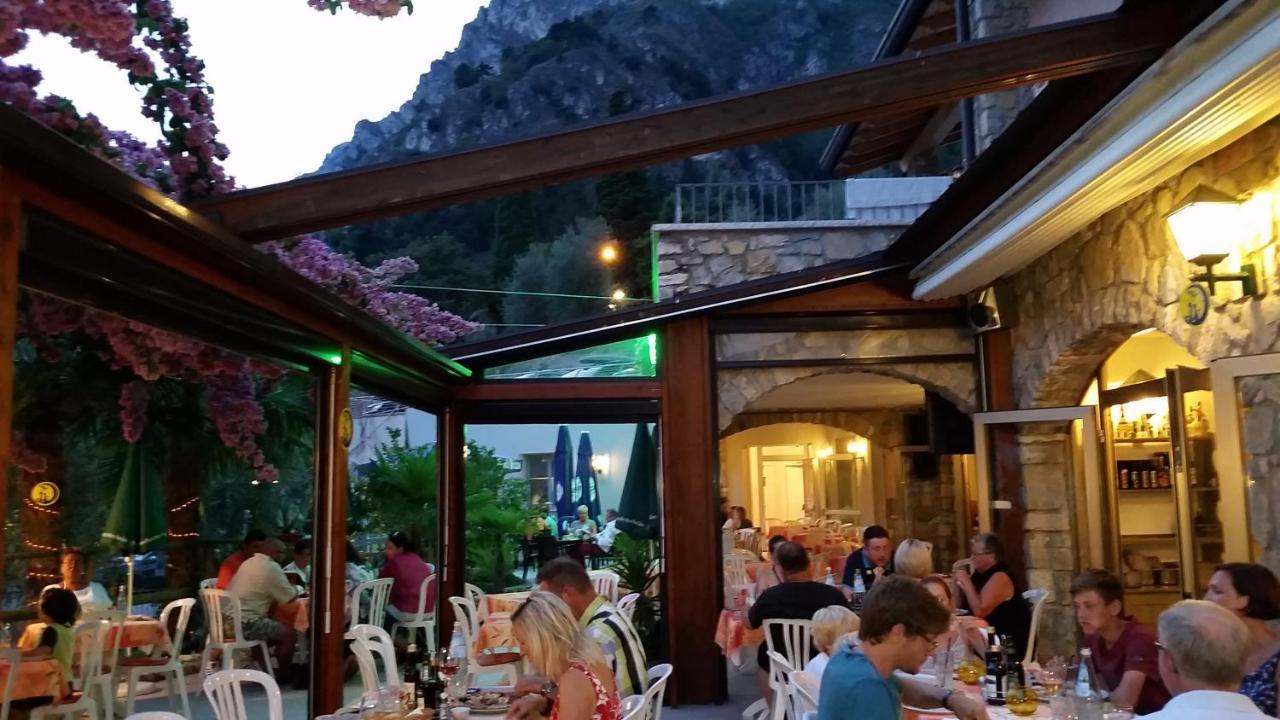 Hotel Augusta Garni Limone sul Garda Eksteriør billede